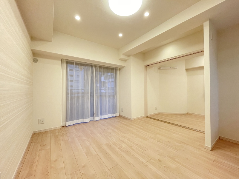 ロイヤルハイツ新宿御苑