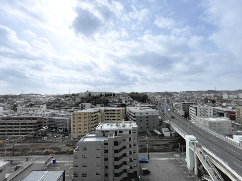 ローヤルシティ鴨居参番館